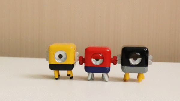 StepBot Desktop Robot - PalmBlock - Image 7